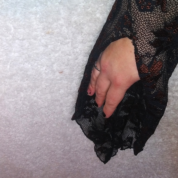 Vintage casadei velvet and lace top size medium. - Picture 4 of 5